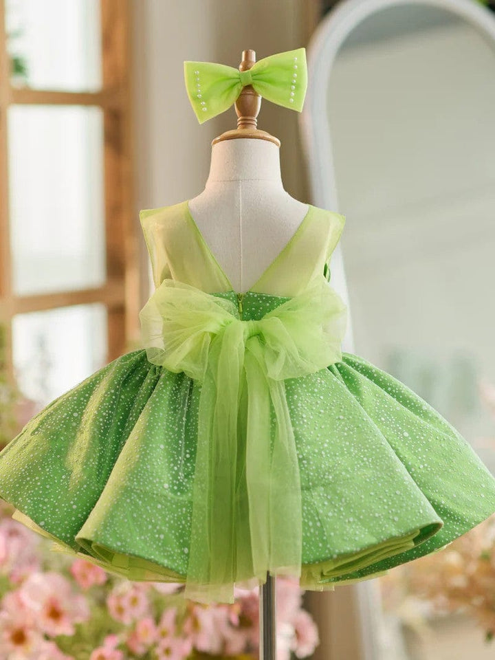 Sunnypetak Green Sleeveless Knee-length Toddler Birthday Dress wtih White Dots / Bow