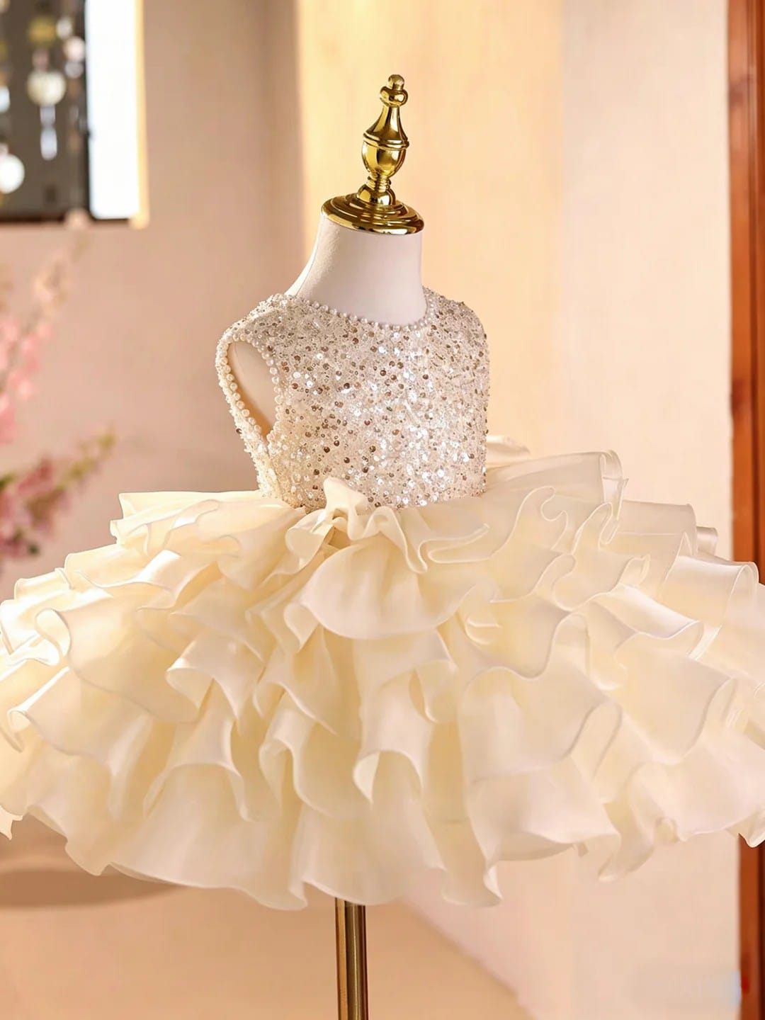 Sunnypetal Champagne Princess Flower Girl Gown with Sparkling Sequins and Ruffle Tulle