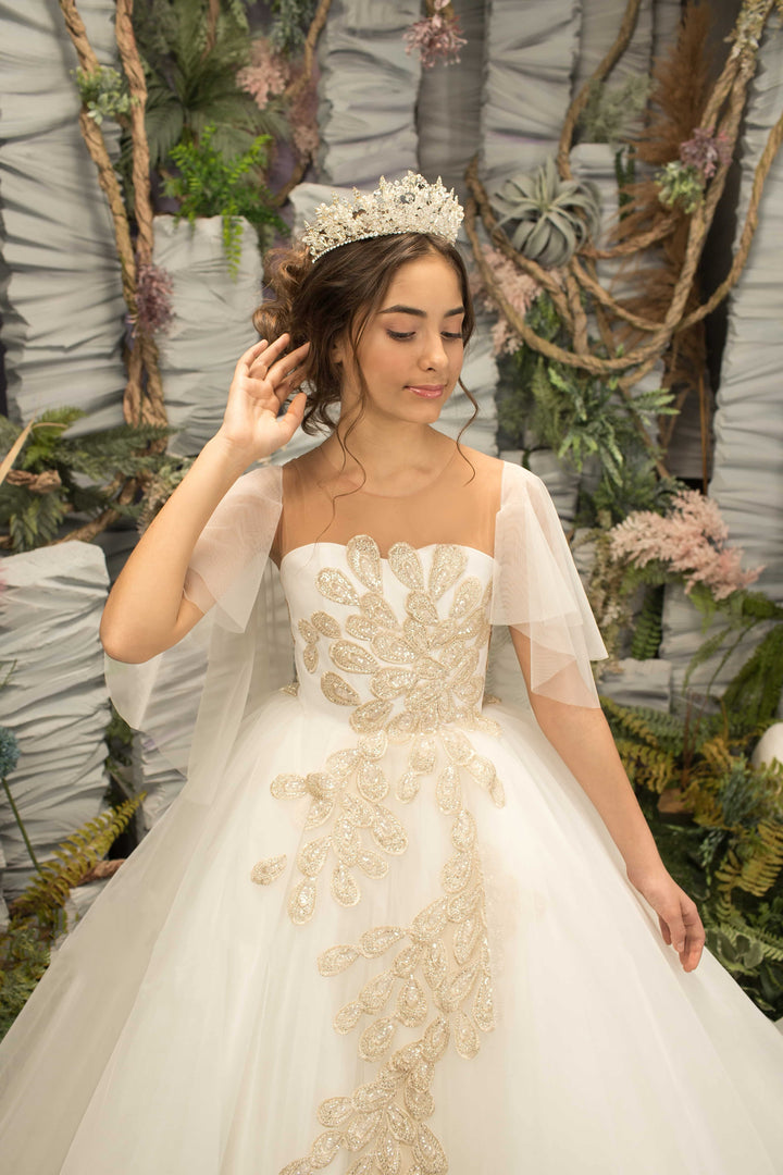 Sunnypetal Cloak Sleeves Ivory Tulle Flower Girl Dresses Gold Embroidered Sequins Communion Dress