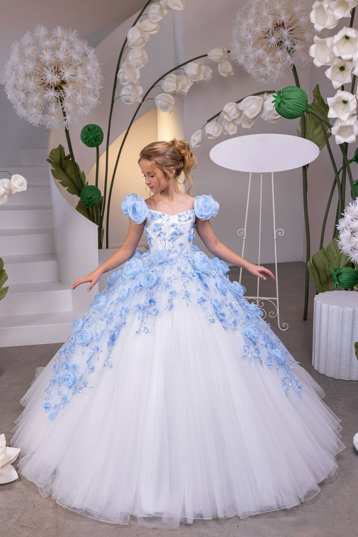 Sunnypetal Dreamy Sweetheart 3D Floral Tulle Princess Flower Girl Gown with Detachable Cape