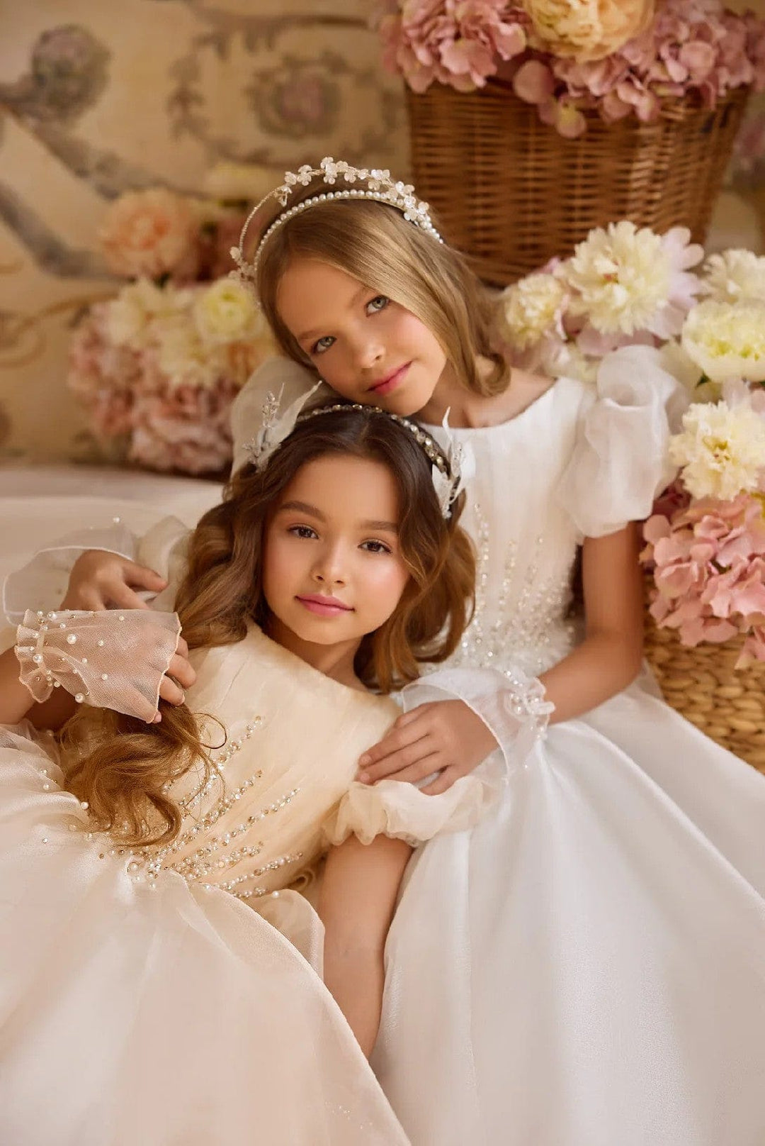 Sunnypetal Elegant Puff-Sleeve Organza Flower Girl Dress with Big Bow