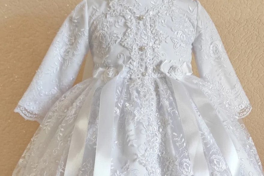 Sunnypetal Elegant White Lace Long Sleeves Christening Baptism Baby Girl Dress