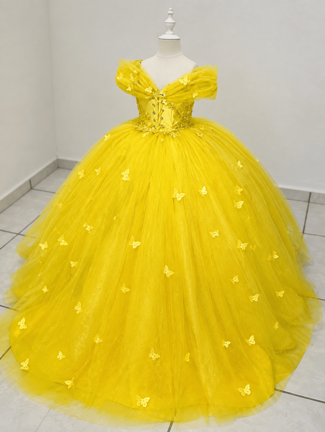 Sunnypetal Elegant Yellow Butterfly Princess Flower Girl Dress for Birthday Pageant