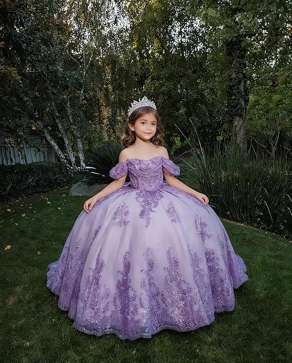 Sunnypetal Enchanted Off-Shoulder Tulle Ball Gown Flower Girl Dress with Lace Appliqués