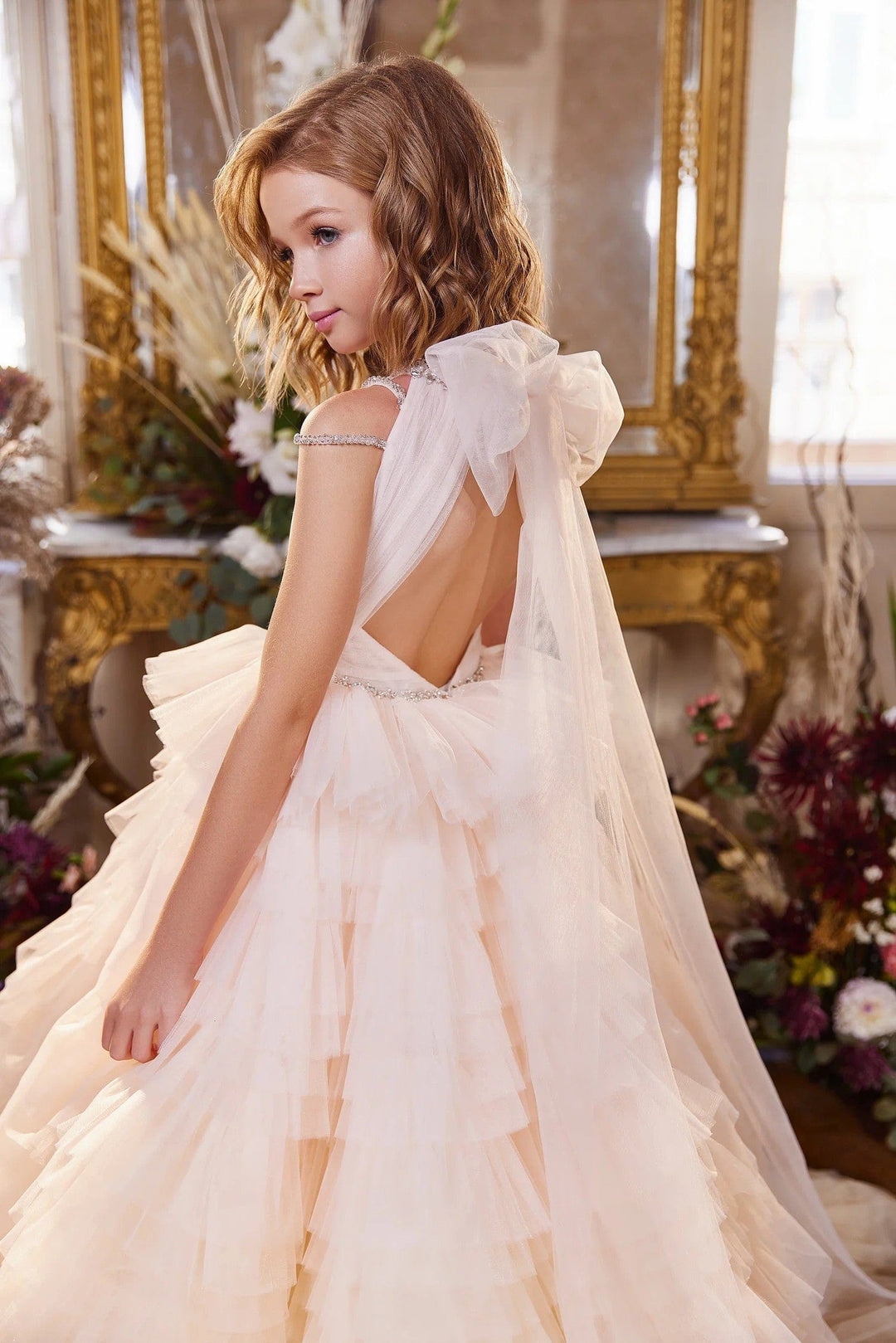 Sunnypetal Enchanting Ruffled Tulle Flower Girl Dresses Wedding Pageant Ball Gown