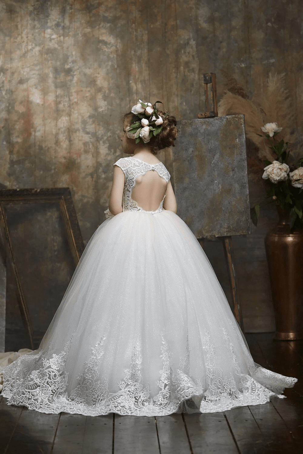 Sunnypetal Exquisite Cap Sleeves Lace & Tulle Flower Girl Dresses for Wedding