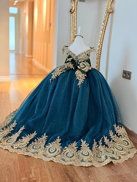 Sunnypetal Exquisite Gold Appliqué Off-Shoulder Princess Flower Girl Dress with Bow