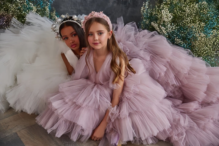 Sunnypetal Fairytale Asymmetrical Ruffle Ball Gown Tulle Flower Girl Dresses with Cape Sleeves
