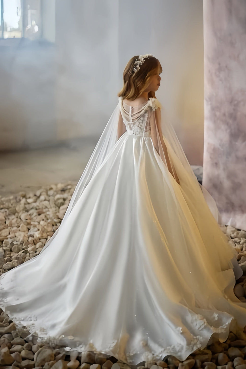 Sunnypetal Glitter Tulle Cloak Sleeves Floral Appliques Satin Flower Girl Dresses Communion Gown