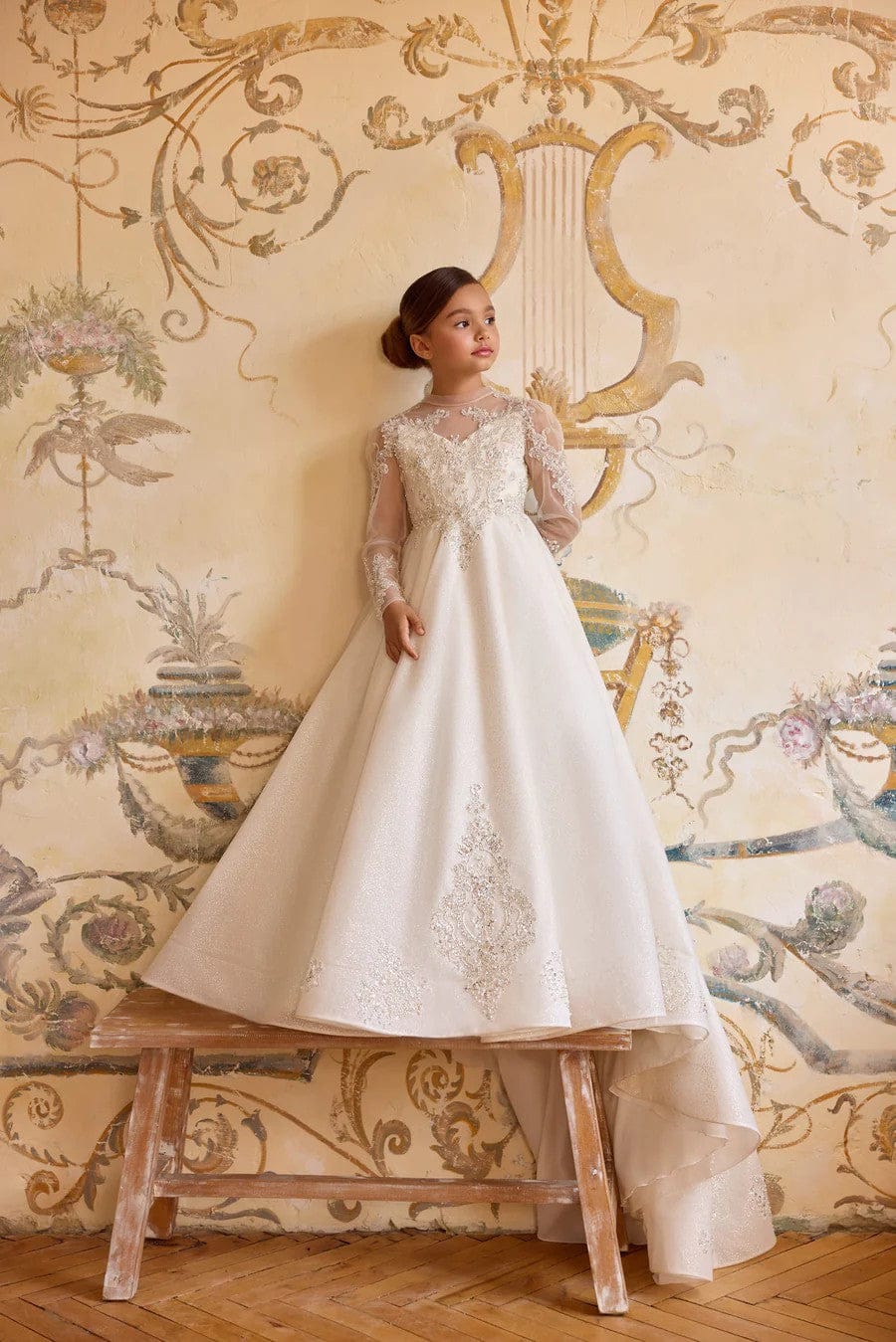 Sunnypetal Ivory Long Sleeve Lace Appliqué First Communion &amp; Flower Girl Dress