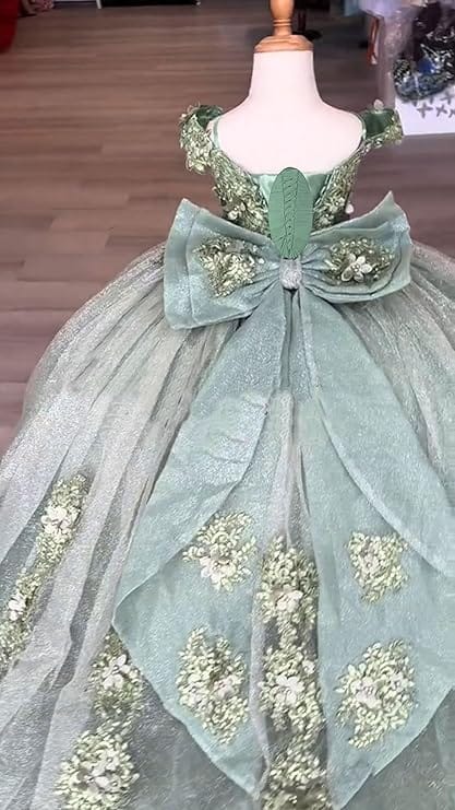 Sunnypetal Lace Appliqué 3D Flower Girl Dress with Bow for First Communion &amp; Pageant