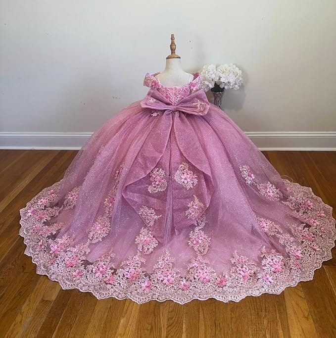 Sunnypetal Lace Appliqué 3D Flower Girl Dress with Bow for First Communion &amp; Pageant