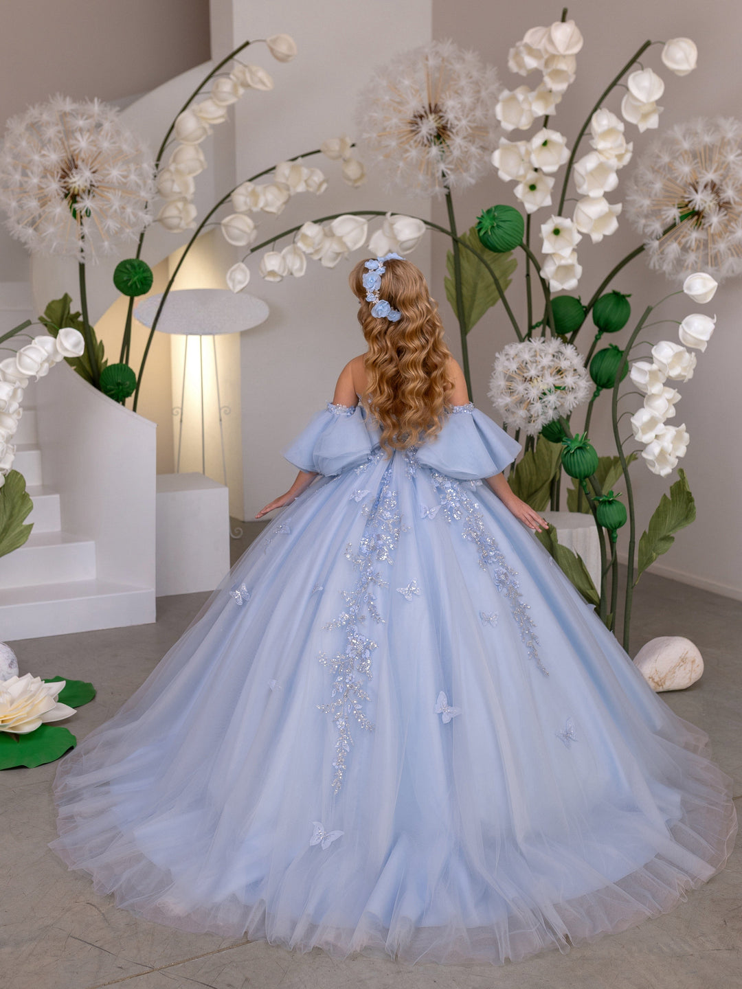 Sunnypetal Light Blue Tulle Flower Girl Ball Gown with Detachable Puff Sleeves