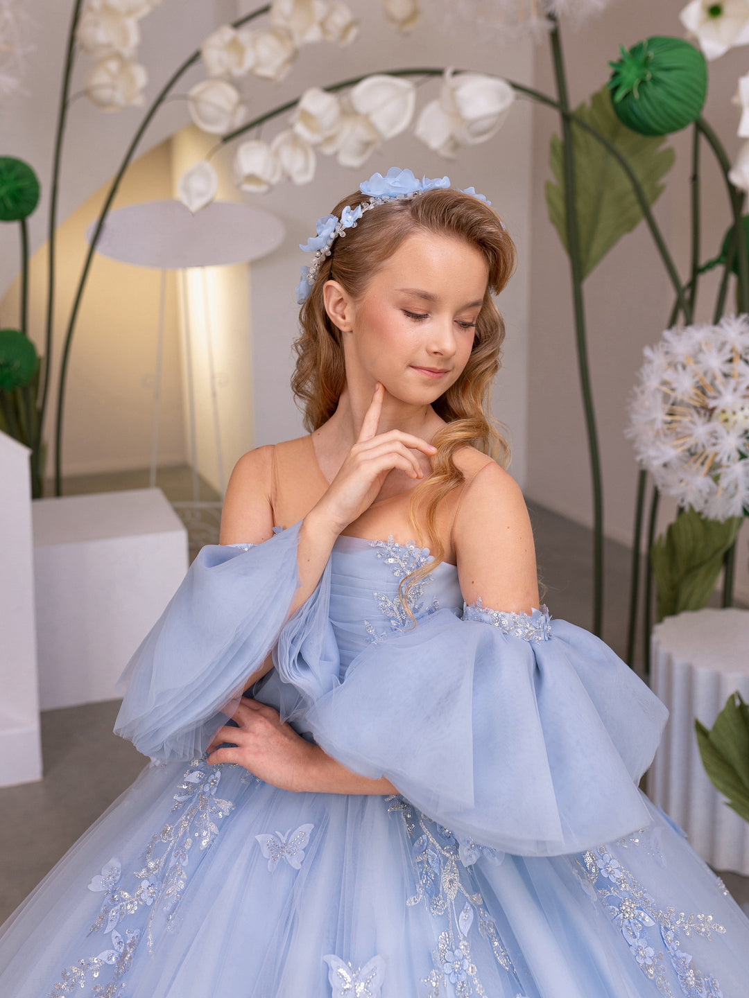 Sunnypetal Light Blue Tulle Flower Girl Ball Gown with Detachable Puff Sleeves