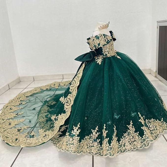 Sunnypetal Luxury Emerald Green Lace Appliqué Tulle Ball Gown Flower Girl Dress with Royal Train