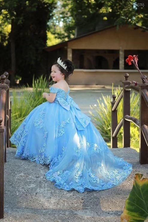 Sunnypetal Off-Shoulder Lace Appliques Tulle Flower Ball Gown Dresses with Bow