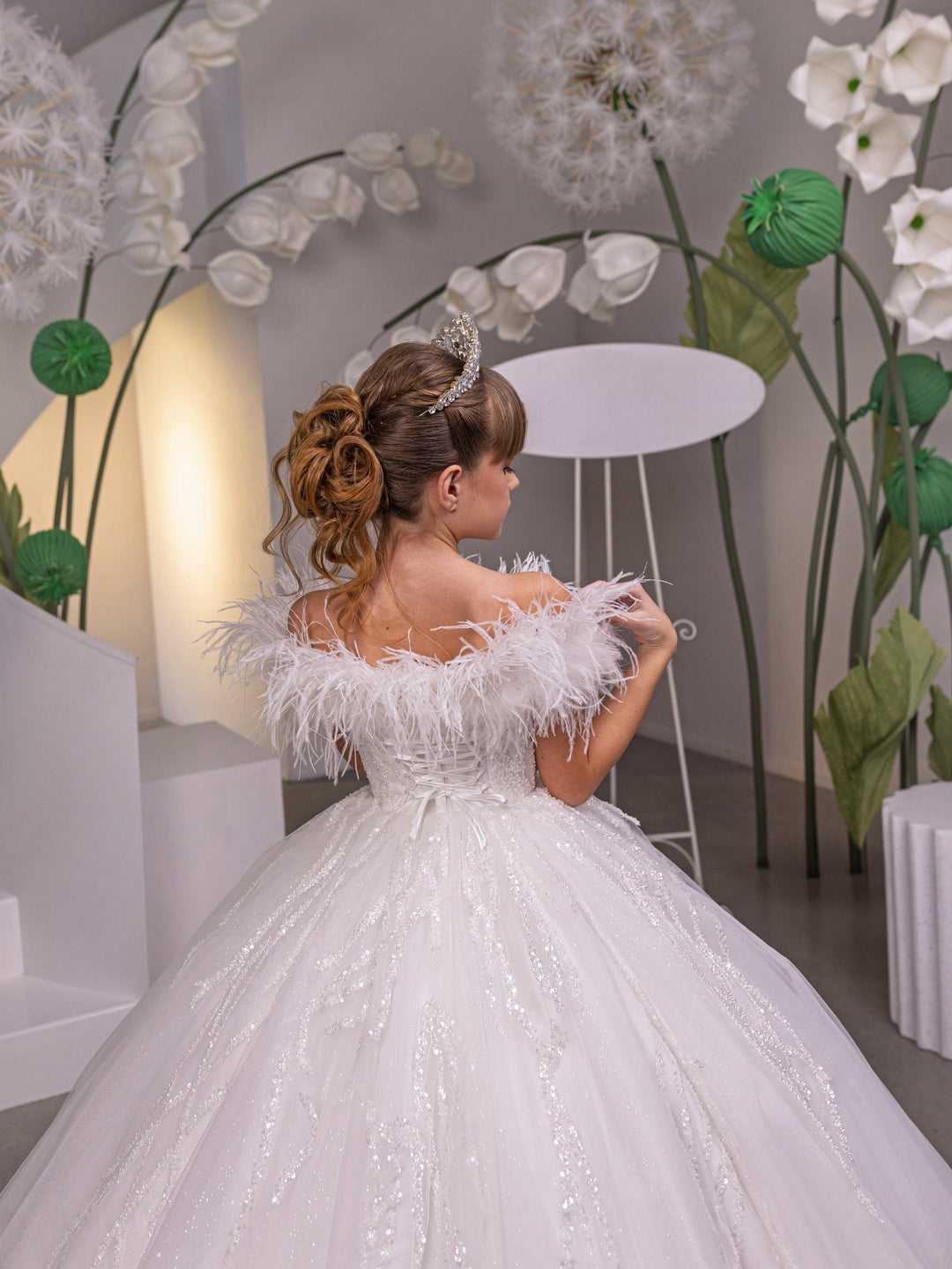 Sunnypetal Off-the-Shoulder Feather-Trimmed Tulle Flower Girl Dress with Sequins