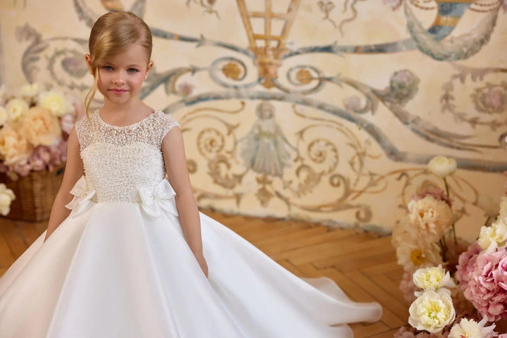 Sunnypetal Pearl-Embellished Ball Gown Flower Girl Dress with Satin Bow