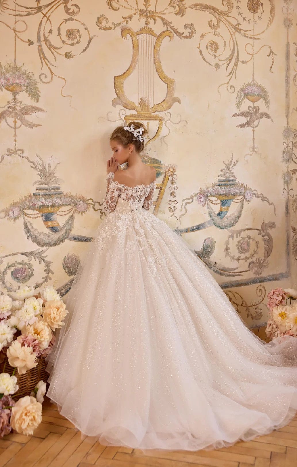 Sunnypetal Princess Off-the-Shoulder Tulle First Communion Dress with Lace & Pearls