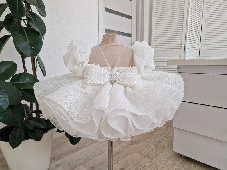 Sunnypetal Puffy Glitter White Knee-Length Tutu Dress with Pearls and Puff Sleeves