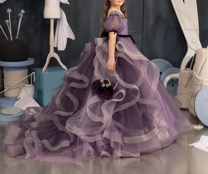 Sunnypetal Purple Tulle Lace Appliques Floor-Length Flower Girl Ruffles Dress