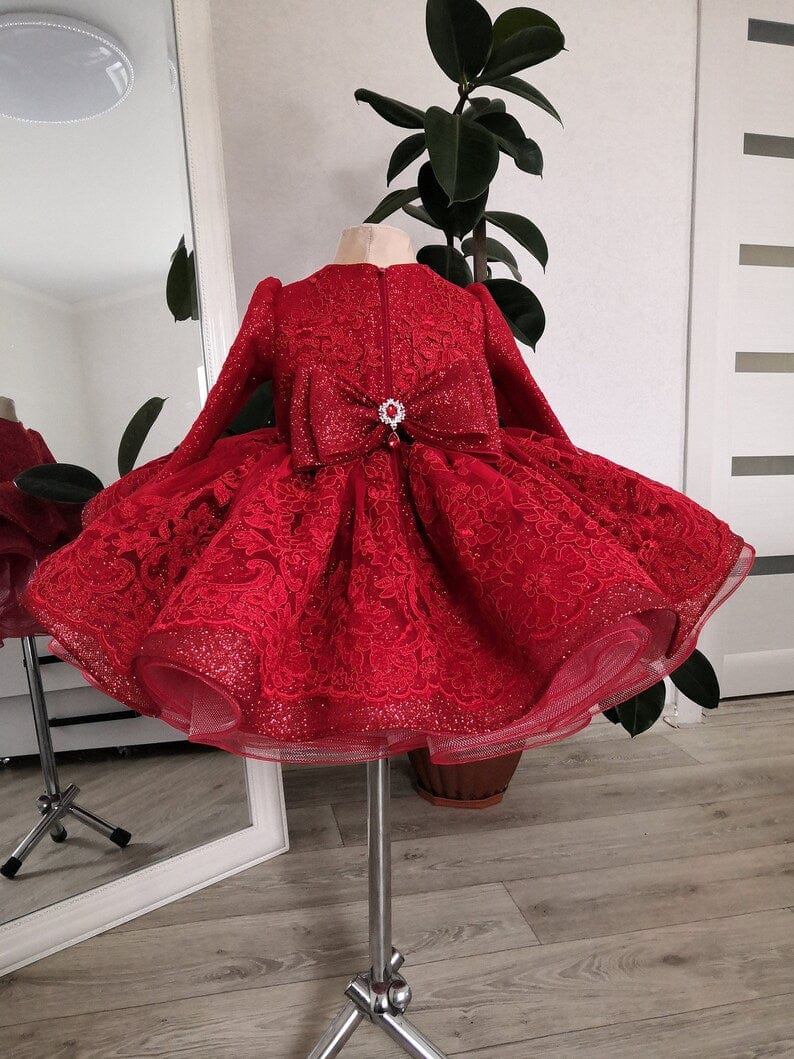 Sunnypetal Red Lace Sparkling Knee-Length Flower Girl Dresses with Bow