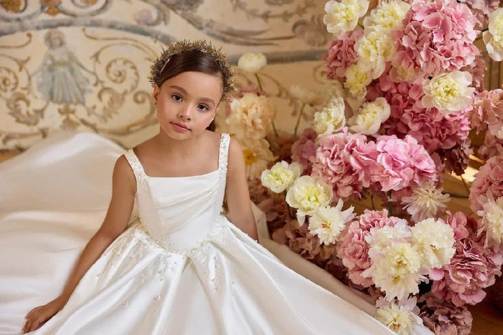 Sunnypetal Satin Sleeveless Square-Neck Flower Girl Ball Gown with Pearls