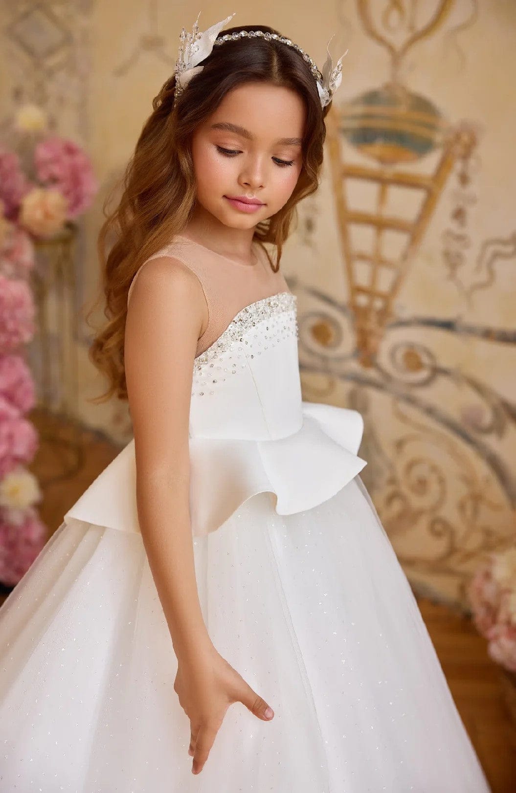 Sunnypetal Sleeveless Ivory Tulle Princess Flower Girl Dresses