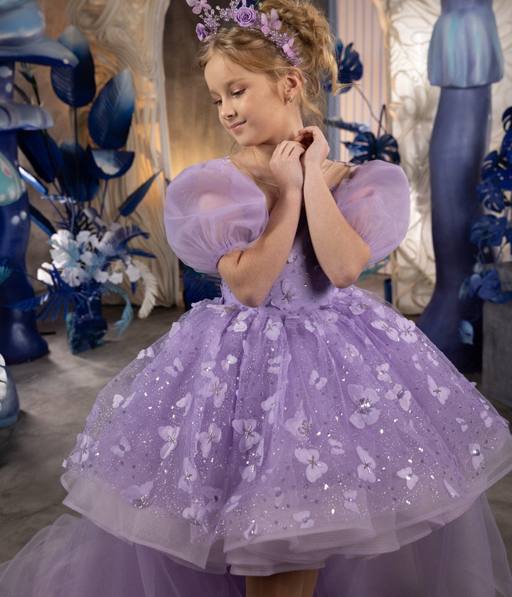 Sunnypetal V Back Tulle Appliques Butterfly Sequins Ruffles Flower Girl Dress