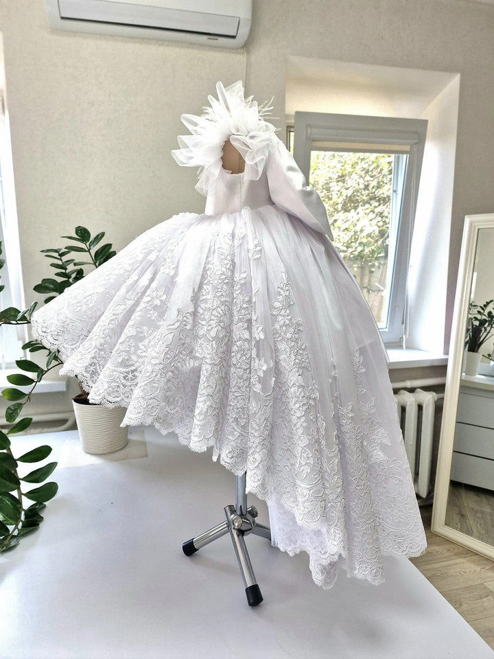 Sunnypetal White Lace Baby Toddler Baptism Dresses with Feathers / Pearls / Bow